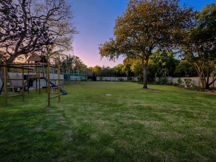 7 Bedroom Property for Sale in Durbanville Western Cape